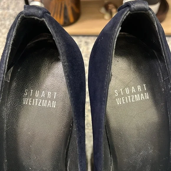 Size 7 Stuart Weitzman heels - Picture 2 of 5